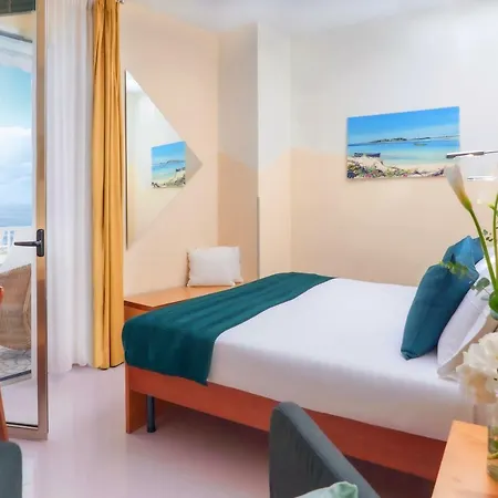 Piccadilly Restaurant And