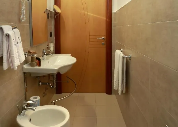 Piccadilly Hotel Szálloda 3*
